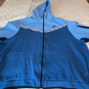 Nike Tech Zip Up